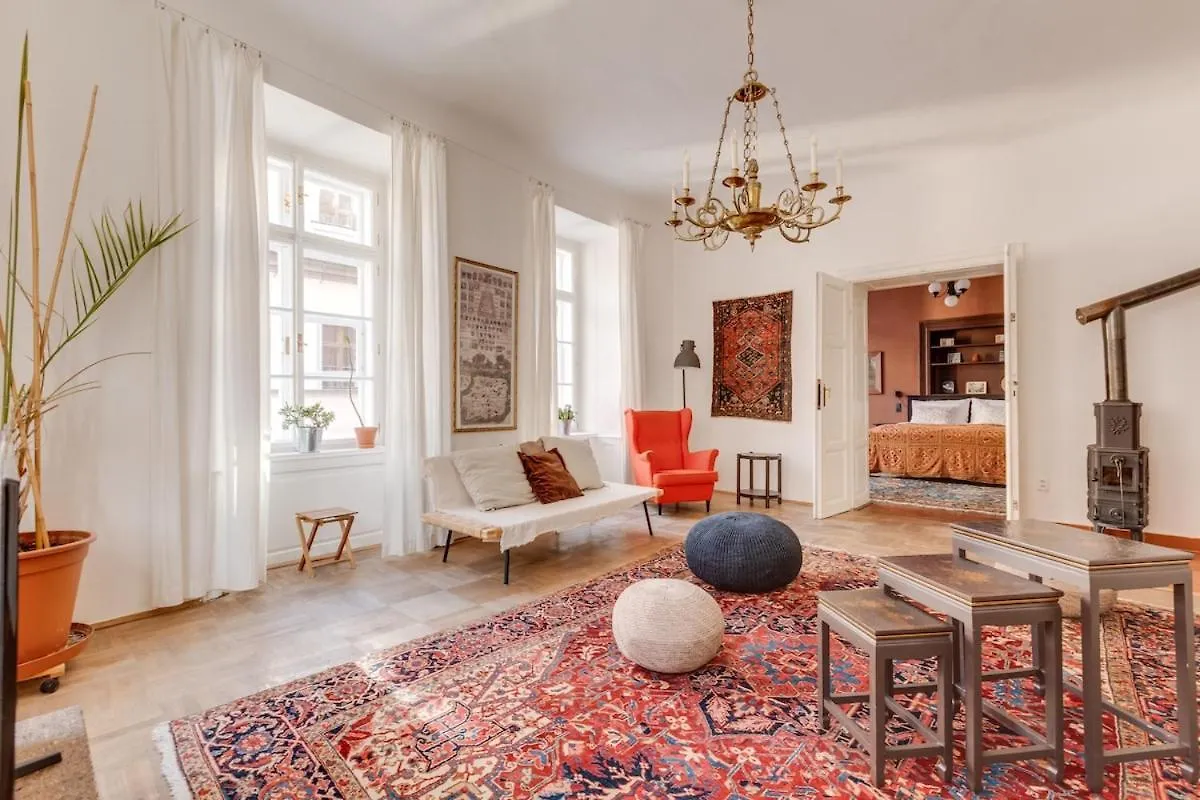 Old Town Magical Stay Comfy 2Bdr Historic House Prague Appartement